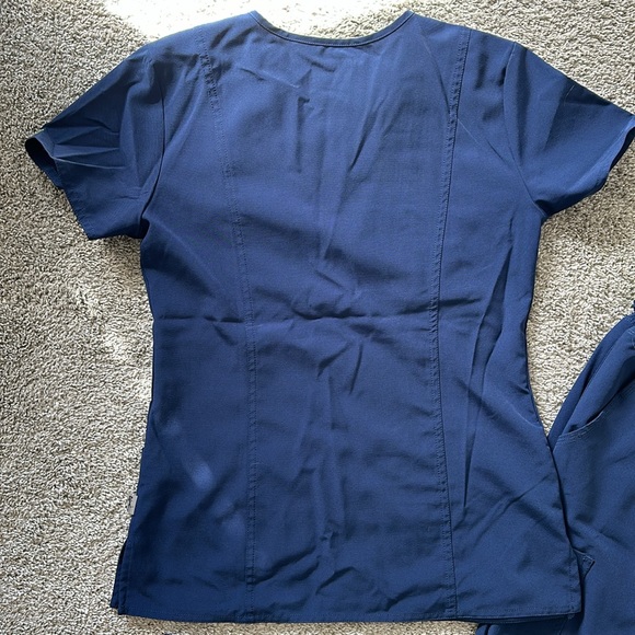 Blue scrubs - Picture 4 of 7